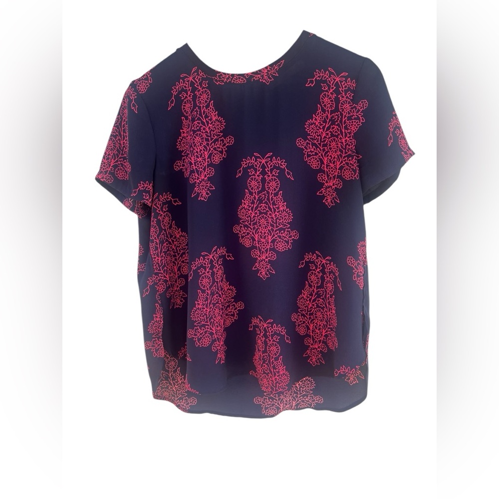 LOFT Split Side Hem Top.  Navy Blue with Red Design. Size MP
